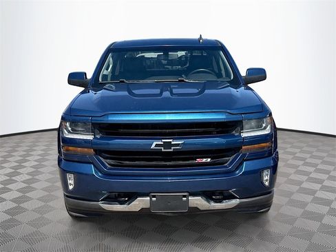 Used 2018 Chevrolet Silverado 1500 LT w/ All Star Edition image 2