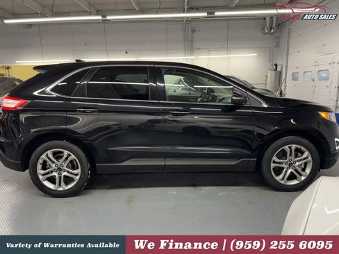 Used 2017 Ford Edge Titanium w/ Equipment Group 301A AWD/4WD image 7