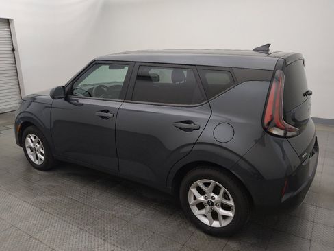 Used 2024 Kia Soul LX w/ Option Group 015 FWD image 3