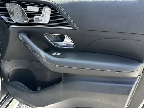 Certified 2025 Mercedes-Benz GLS 450 4MATIC image 16