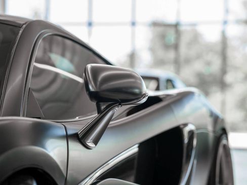 Used 2017 McLaren 570S RWD image 10