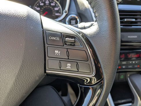 Used 2025 Mitsubishi Eclipse Cross SE image 18