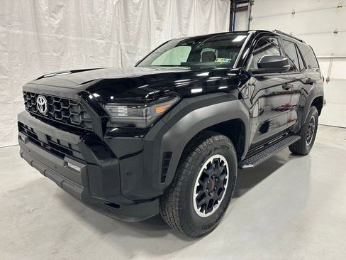 Used 2025 Toyota 4Runner TRD Off-Road Premium image 3