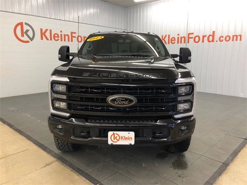 Used 2023 Ford F250 XLT w/ Black Appearance Package image 2
