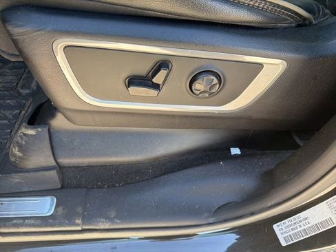 Used 2020 RAM 1500 Laramie w/ Sport Appearance Package image 22