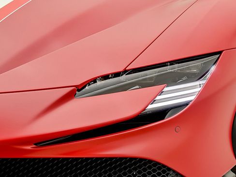 Certified 2022 Ferrari SF90 Spider AWD/4WD image 32