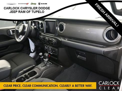 Used 2023 Jeep Gladiator Overland AWD/4WD image 39