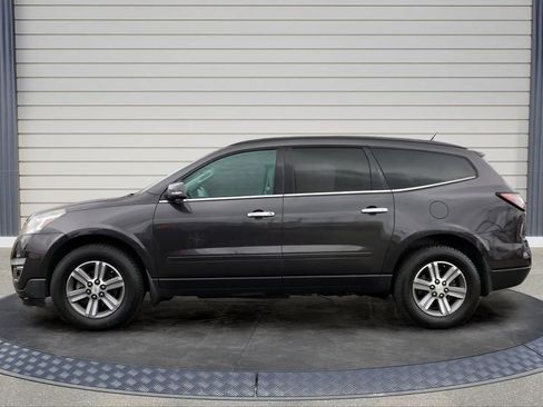 Used 2015 Chevrolet Traverse LT FWD image 4