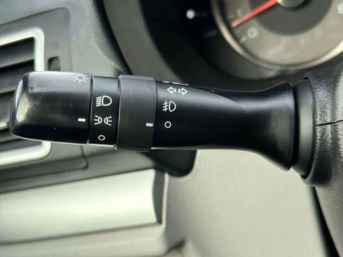 Used 2016 Subaru Forester 2.5i Premium image 29