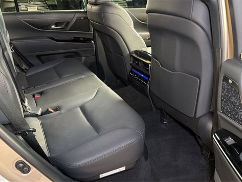 Certified 2025 Lexus LX 700h Overtrail image 13
