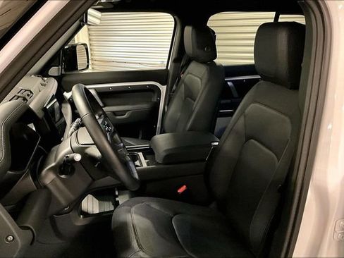 Certified 2024 Land Rover Defender 130 X-Dynamic SE AWD/4WD image 15