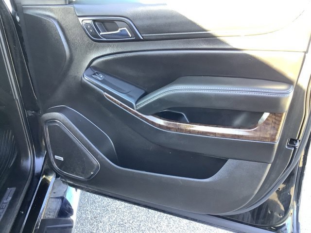 Used 2017 Chevrolet Tahoe LT w/ LT Signature Package AWD/4WD image 32