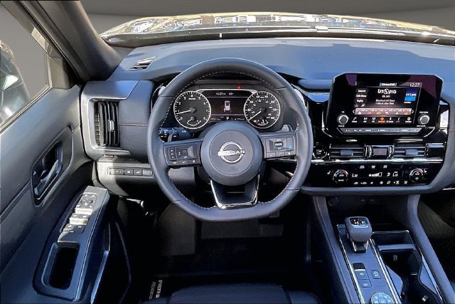 Certified 2025 Nissan Pathfinder Rock Creek AWD/4WD image 5