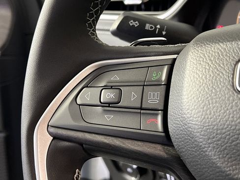 New 2025 Jeep Grand Cherokee Limited image 15