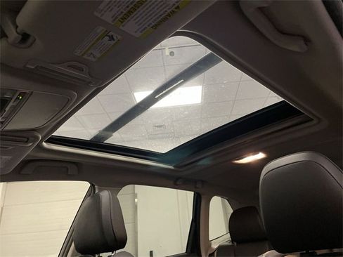 Used 2020 Subaru Forester Limited image 21