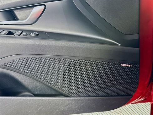 Used 2021 Hyundai Elantra SEL w/ Convenience + Premium Package image 14