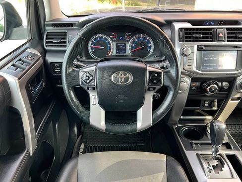 Used 2018 Toyota 4Runner SR5 Premium AWD/4WD image 12