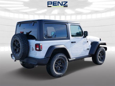 Used 2022 Jeep Wrangler Willys image 1