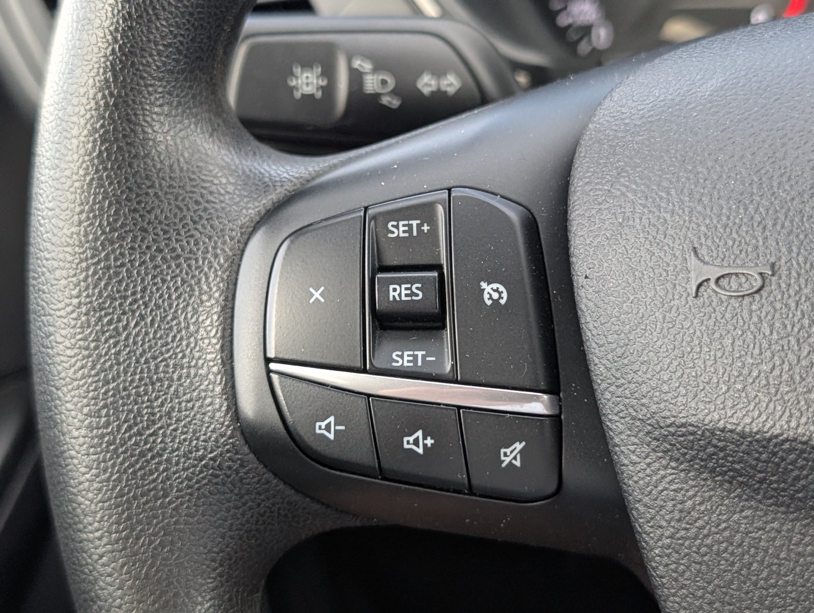 Used 2022 Ford Escape SE FWD image 24