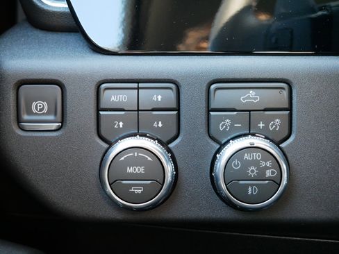 New 2026 GMC Sierra 1500 Elevation image 22