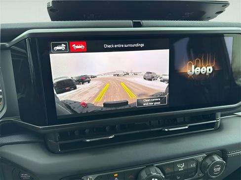 New 2026 Jeep Wrangler Unlimited Rubicon w/ Safety Group image 24