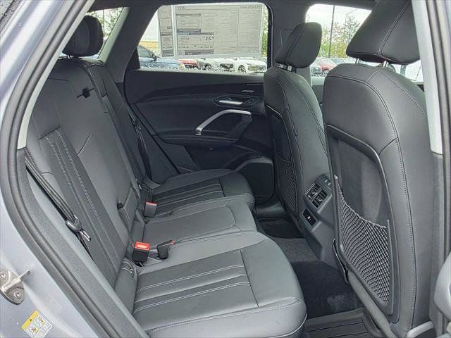 New 2026 Audi Q5 Premium Plus AWD/4WD image 12