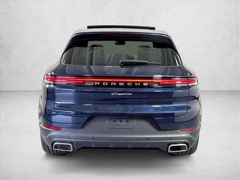 Used 2026 Porsche Cayenne AWD/4WD image 10
