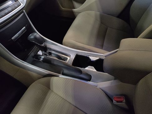 Used 2015 Honda Accord LX image 26