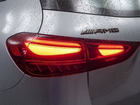 New 2025 Mercedes-Benz GLA 35 AMG AMG GLA 35 image 12