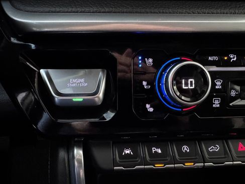 Certified 2022 GMC Sierra 1500 Denali image 22