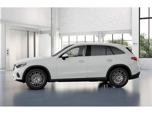 Certified 2023 Mercedes-Benz GLC 300 4MATIC image 35