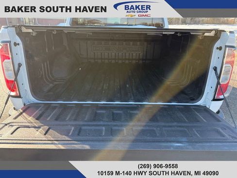 Used 2022 GMC Canyon Denali image 8