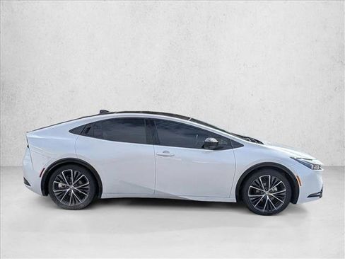 Used 2024 Toyota Prius Limited w/ Limited Premium Package FWD image 5