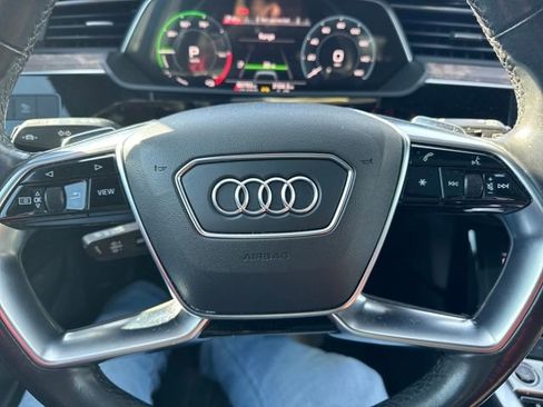 Used 2022 Audi e-tron Premium image 14