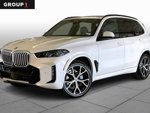 New 2026 BMW X5 xDrive40i w/ M Sport Package image 1