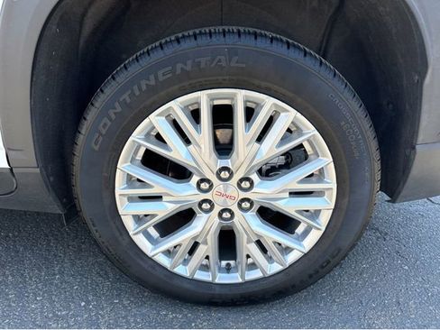 New 2025 GMC Acadia Elevation w/ Elevation Premium Package image 13