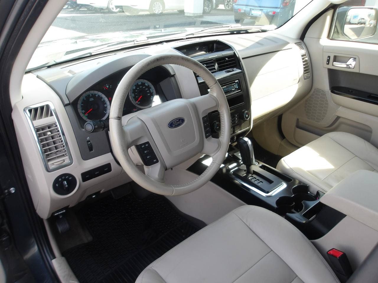 Used 2010 Ford Escape 4WD Hybrid image 9
