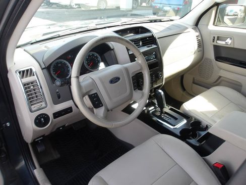 Used 2010 Ford Escape 4WD Hybrid image 9