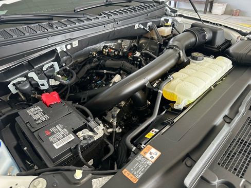 Certified 2024 Ford Expedition Max XLT image 16