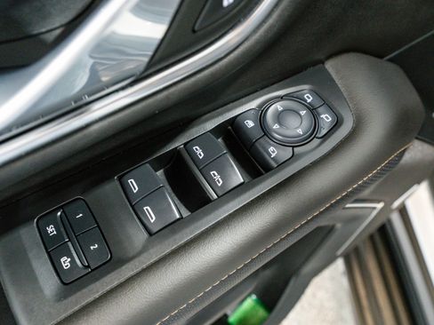 Used 2024 GMC Yukon XL AT4 image 14