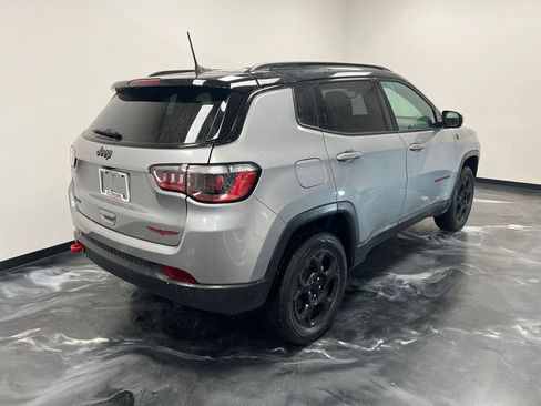 Used 2024 Jeep Compass Trailhawk image 18