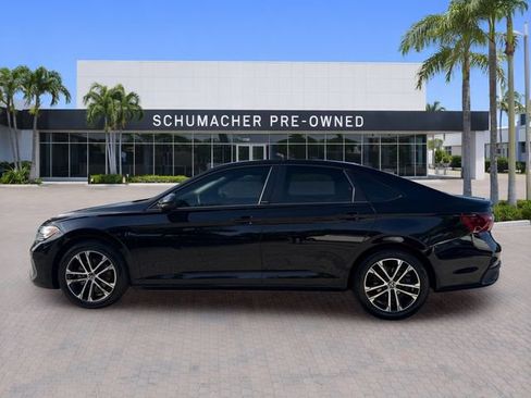 Used 2023 Volkswagen Jetta Sport FWD image 4