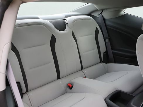 Used 2017 Chevrolet Camaro LT RWD image 34
