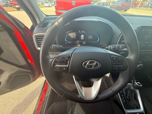 Used 2023 Hyundai Venue SEL w/ Cargo Package image 21