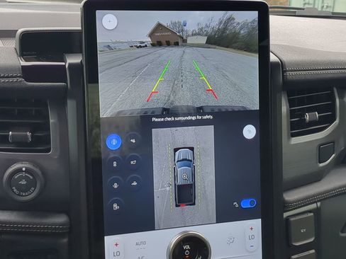 New 2025 Ford F150 Lightning Flash AWD/4WD image 18