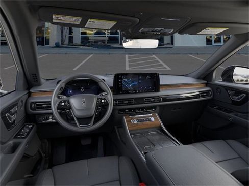 New 2026 Lincoln Aviator Reserve image 9