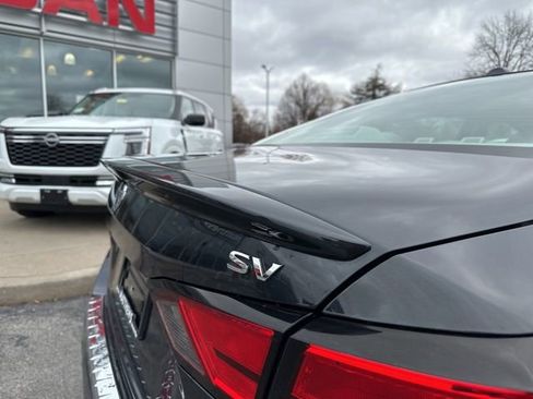 Certified 2021 Nissan Altima 2.5 SV w/ SV Premium Package image 8