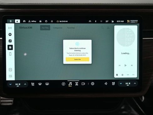 Used 2023 Rivian R1T Adventure image 33