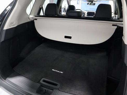 Certified 2023 Nissan Rogue SV w/ SV Premium B Package AWD/4WD image 13