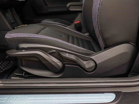 New 2026 MINI Cooper 2-Door Hardtop image 21